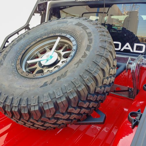 Gladiator In Bed Adjustable Tire Carrier For 20-Pres Jeep Gladiator DV8 Offroad
